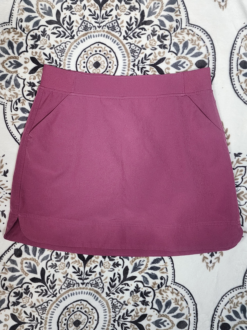 Classic Stretch Mini Skirt in Berry Rose with Side Pockets